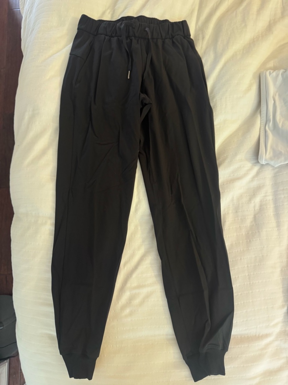 Women’s lululemon size 4 Black Drawstring Jogger Pants